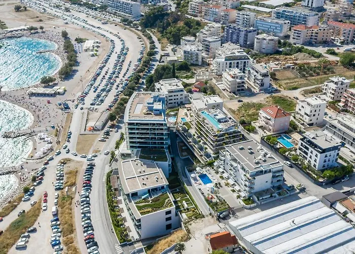 Seaside Apartments