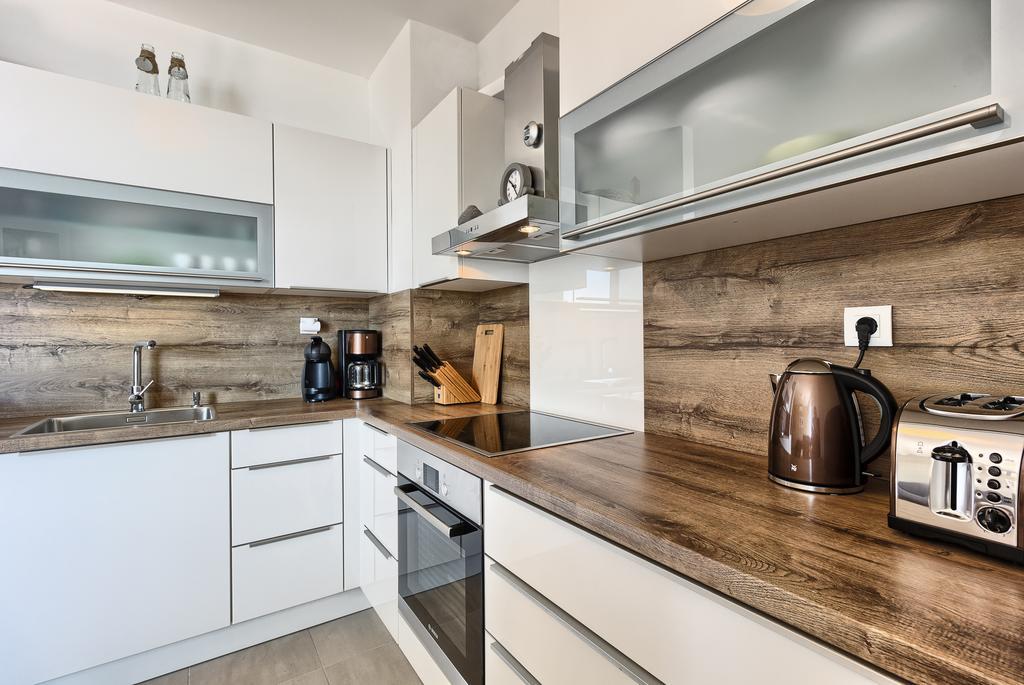 Seaside Apartman *