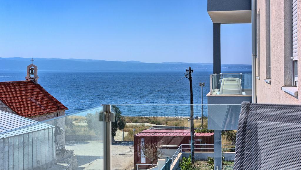 Seaside Apartment *